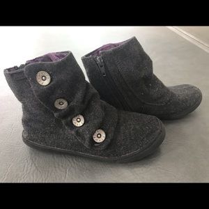 Girls Blowfish Grey Wool Zipper Button Boots 13